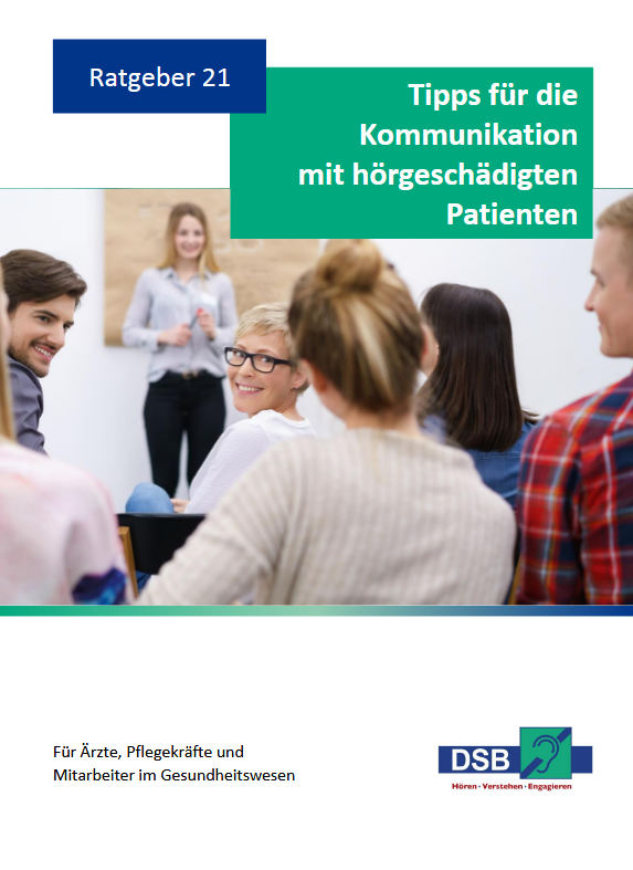 Menschen sich sich während einem Vortrag angeregt unterhalten